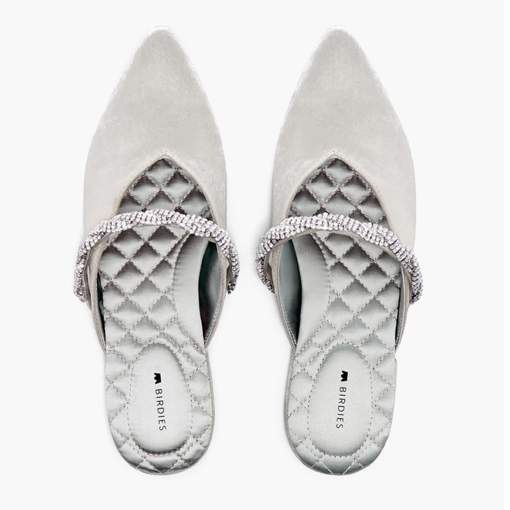 New Birdies Swan Flats in Snow Crystal Bracelet size 10